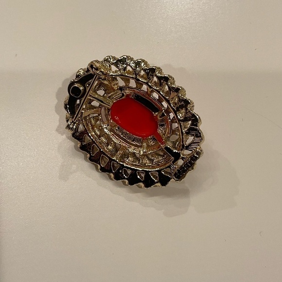 Gold & coral/orange brooch… this can be added on a chain as well. - Picture 3 of 4